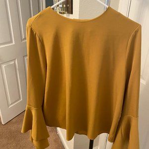 Carmen Marco Valvo Women’s Mustard Yellow Bell Sleeve Blouse Size 8